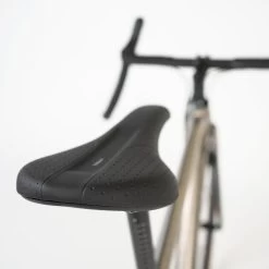 VELO GRAVEL TRIBAN GRVL 900 HOMME Cadre Titane 19 VELO GRAVEL TRIBAN GRVL 900 HOMME Cadre Titane -Fishing Shop velo gravel triban grvl 900 homme cadre titane 7