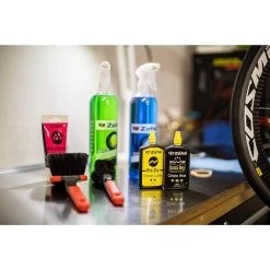 ZEFAL Pro Dry Lube Lubrifiant Chaîne De Vélo Cyclisme - 120ml -Fishing Shop zefal pro dry lube lubrifiant chaine de velo cyclisme 120ml 2